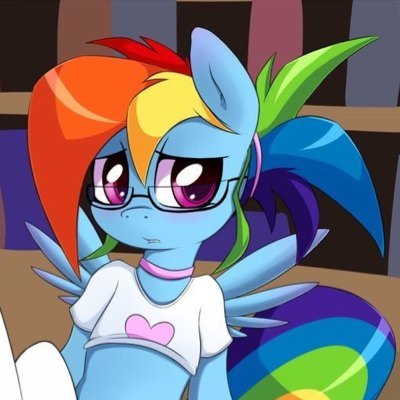 I am a very submissive Dashie glad to be anyones pet, slave, sex toy etc.