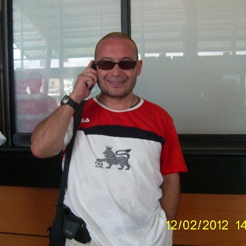 mikerenata's profile picture. Estudiante y Trabajador- Por la ignorancia se desciende a la esclavitud por la educacion se asciende a la libertad.