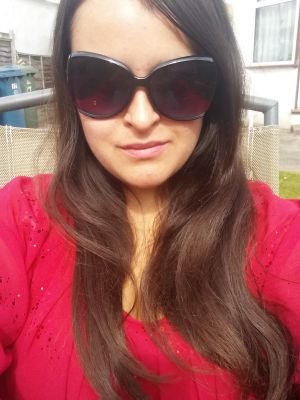 _Gemma_L's profile picture. Socially selective individual, and then some ;)