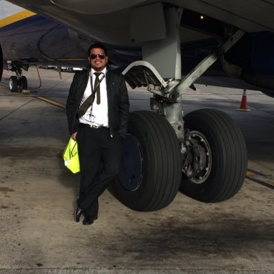 quattro757's profile picture. Comandante de Boeing 737. Ingeniero Técnico Aeronáutico en Motores. Habitante de Barcelona y de la Tropopausa. Denominación de origen Soria, 1984.