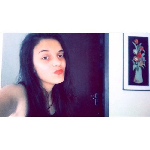 A vida me ensinou a dizer adeus às pessoas que amo, sem tirá-las do meu coração.