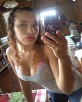 fullJuliet13's profile picture. 