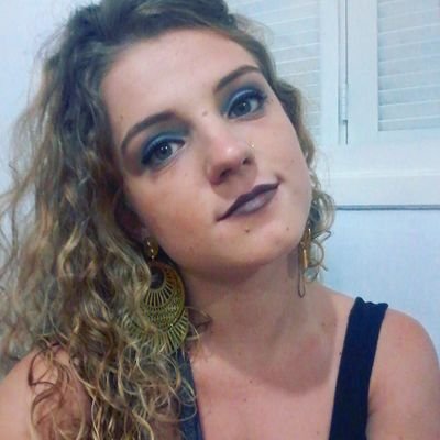 brunacaumo's profile picture. faz chover amor