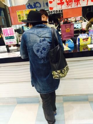 m_rock1230's profile picture. 理容師/UVERworld/走るひと