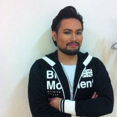 沖縄に住む、声楽家・オペラ歌手・テノール歌手です。第58回日伊声楽コンコルソ第2位🥈第 26 回コンセール・マロニエ 21 第一位🥇 日本トスティ歌曲コンクール2023第2位🥈第3回ジュディッタ・パスタ記念熊本復興国際オペラ歌手コンクール第1位🥇