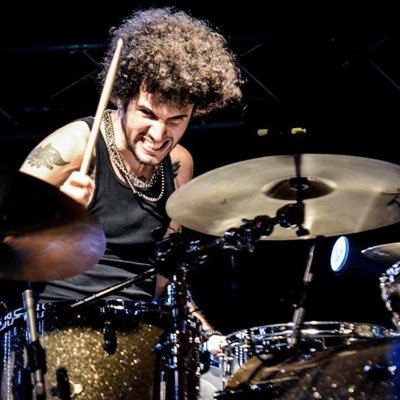 AgustinRocino's profile picture. Músico de @maleboux @fantasmagoriaOK @catupecuoficial