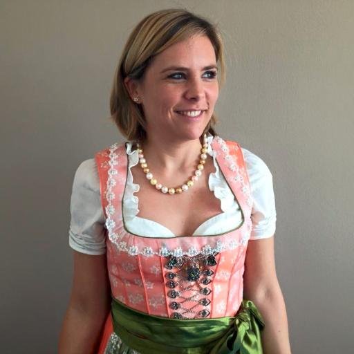 DanaPlato1981's profile picture. 