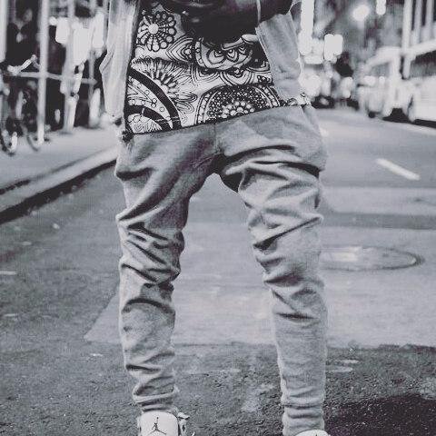 EnHoxhallari's profile picture. Egal der Welt, ich bleibe hier...