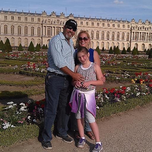 Moneynet101's profile picture. #Help #People #Live A Richer & More #Prosperous #Life Through #Positive Thinking, #Health & Make #Money w/ #Twitter send #Tweets #FollowMe & I will Show #You.