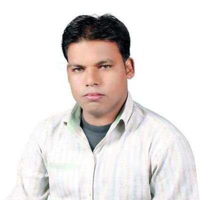 ख्वाहिश नही मुझे मशहूर होने की।
आप मुझे पहचानते हो।बस इतना ही काफी है।
राही नवाज (रिहान)
एडवोकेट व वरिष्ठ छात्र नेता
जिला अध्यक्ष. कौमी एकता दल कन्नौज।