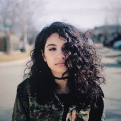 I just wanna Marry Alessia Cara and be the child of Tronnor I'm not gayest of all but I'm in LOVE with Alessia