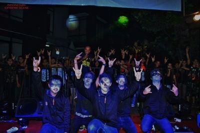 Indonesia Blackened Death Metal // @DennyMSstore @FChrisnaldi @ibrahimazizz @ichalxtofandi // CP: 08121804039 // IG : abhira.dm