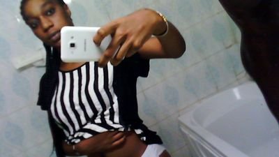 louloularess's profile picture. 