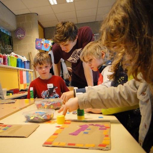 Kwaliteitsvol onderwijs, onderzoek en dienstverlening in Brussel
Kleuteronderwijs | Lager Onderwijs | Secundair Onderwijs | Pedagogie van het jonge kind
