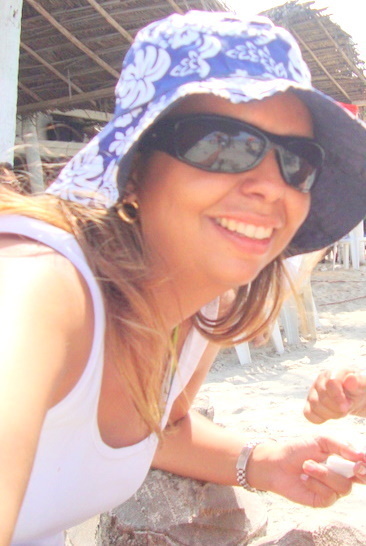 “Ser feliz sem motivo é a mais autêntica forma de felicidade.”(Carlos Drummond de Andrade) @jannaynahenriques