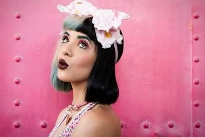 DandrellMello's profile picture. Little Monster, Navy e Swiftie,  Se me atacá eu vou atacá. Esse é o meu lema pra vida.