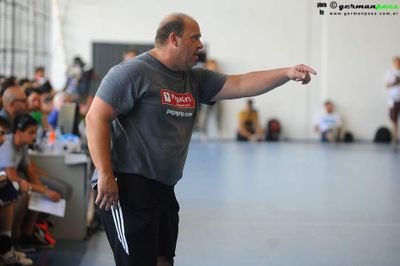 PROFESOR NAC DE EDUCACION FISICA.
ENTRENADOR DE HANDBALL .SELECCION ARGENTINA JUNIORS.
LIHA DE HONOR COLEGIO WARD
 
COOR . DE HAND . UNO