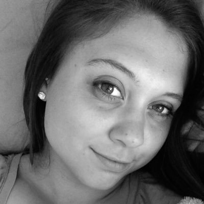 bee2squared's profile picture. I never get tired of smiling. I'm just the kind of girl who likes to smile. :)