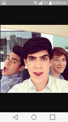52_6688's profile picture. amo a cd9 
coder forever