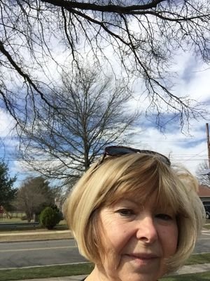 Preschool teacher in South Plainfield, NJ Curves, Busting a move at my Zumba classes when I'm not busy kicking Cancer's ass