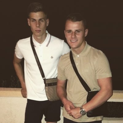 Account/Team manager for SO_Finance - Forex/binary trader and mentor. DM me if you're interested to learn how to trade and start making money! 18+