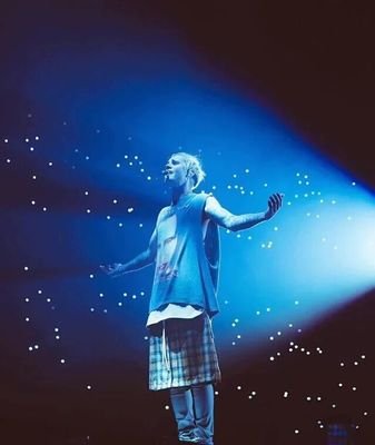 getusedtojbiebs's profile picture. BUY JB'S ALBUM PURPOSE 
https://t.co/2B1YApubbx

Justin followed 7|11|15