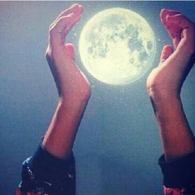 ‏‏‏‏‏‏‏هنا من اجل اعبر عن مافي داخلي 
ليس الكل حولي يسمعني جيدا
