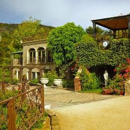 The Iconic #LaurelCanyon Estate of Harry #Houdini, available for your #weddings, #events, #filming & more! #TheHoudiniHouse #Magic #Entertainment