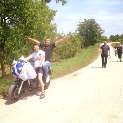 damko_zlatan93i's profile picture. bosanci u diasporu ⚜⚜⚜