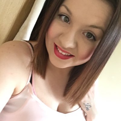 ashleajadeox's profile picture. 