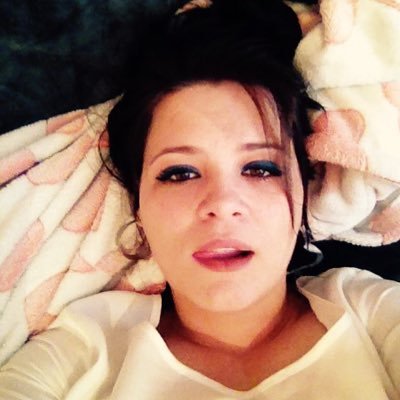 charlene141185's profile picture. sometimes you'll never no the true value of a moment until it's gone