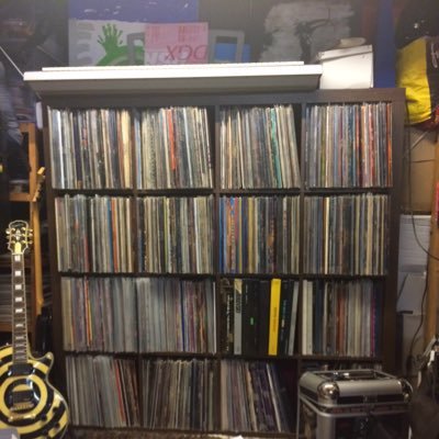 leenich3's profile picture. 