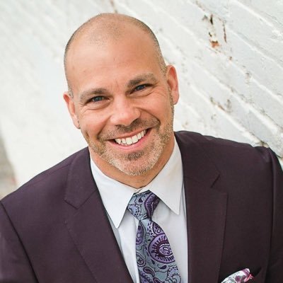 Expert in Cellular Healing that has brought countless others along a journey from pain to having their own purpose.