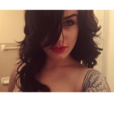 ilovenicklebavk's profile picture. 