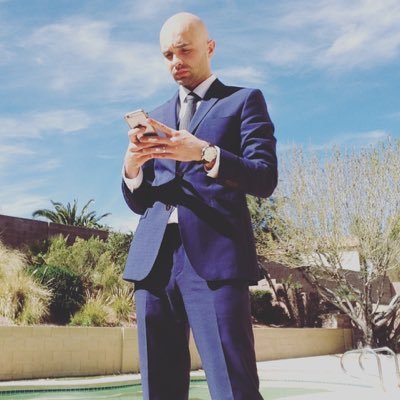 Entrepreneur • Business Trainer&Consultant • Boxing and MMA fanatic
