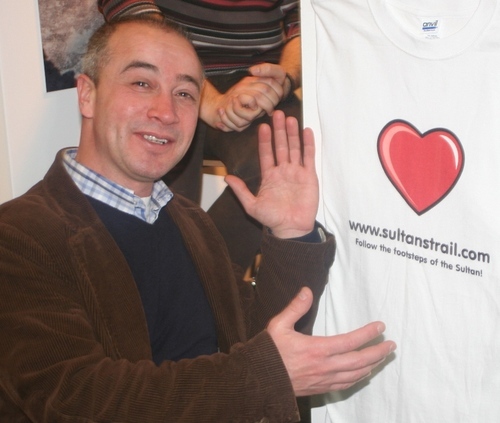 sedatcakir's profile picture. Wandelen is op zoek zijn naar licht.