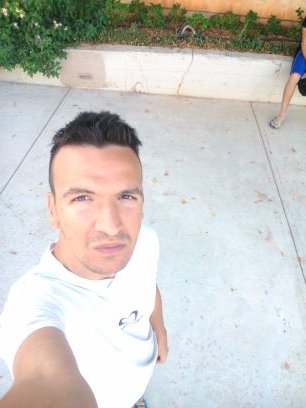 stefthanos's profile picture. 