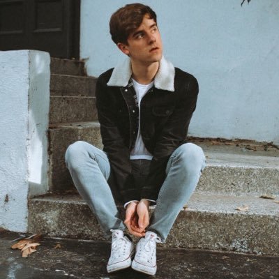 Welcome to Connor Franta Web. Here you'll be able to keep up with all of @ConnorFranta's social media platforms. Account ran by @UpdatingFranta and @UpdatingCF.