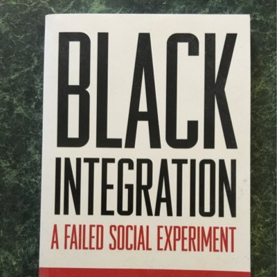 BA from Queens College (CUNY) majors political science & sociology MSW from Stony Brook (SUNY)LMSW. Thirty years of social services experience.