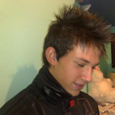 landmoi48's profile picture. 