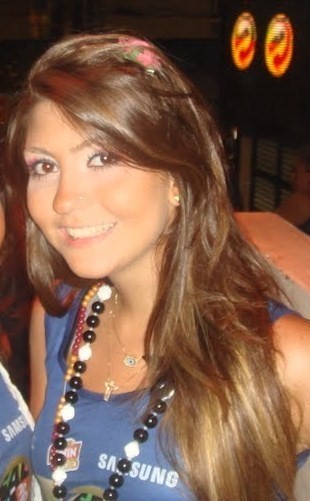 carinaliberato's profile picture. 