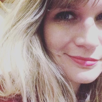 julieauroux's profile picture. #Communication, #Digital marketing, #SoMe & #socialselling @HP //x-@HPE_Fr & x-@festival_cannes // ❤️ #technology, #marketcom #photography & #cinema