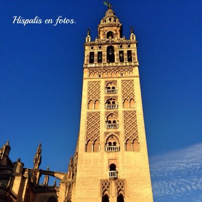 No te pierdas las imágenes más singulares de Sevilla, ciudad milenaria cuyo encanto la acompaña desde su fundación.