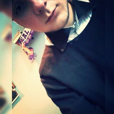 I.E.S. Luis Seoane, FpB1 de Comercio || Instagram: @Criistiian.99 ||
