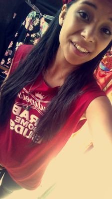 Taken: 1/05/16 ❤
Miles separate our hands, ✈ but nothing on earth separates our hearts ❤