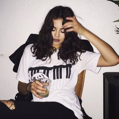 Arzaylea_glamz's profile picture. Calum