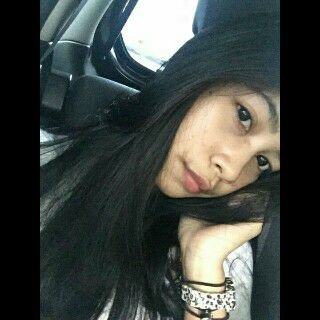 Demen bunga,Suka nyanyi,Doyan marah-marah,Maunya di sayang-sayang!. Line/ig : gitsmilly_