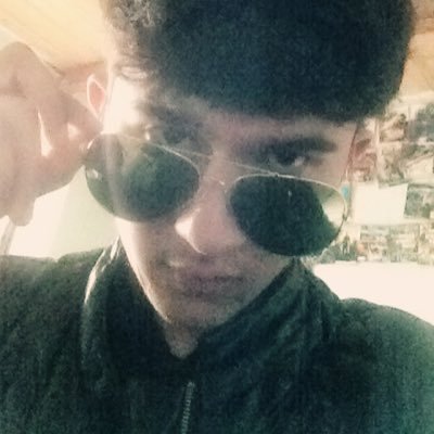 FeroozK92420676's profile picture. hi