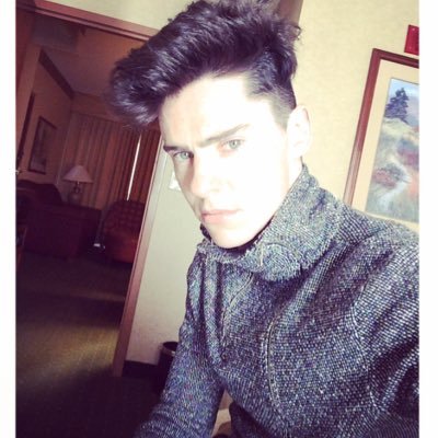 Lead dancer with Riverdance and Heartbeat of Home. Graphic designer and illustrator.