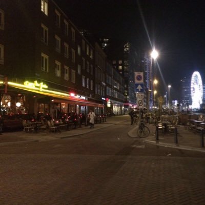 eindelijk een twitteraccount met een groot terras